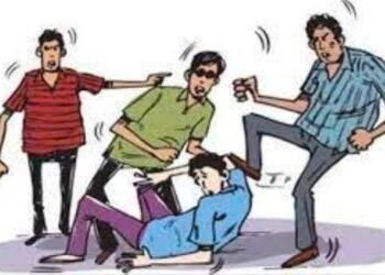 अमळनेर…! सह्या करण्याच्या वादातून शाळेत मातला राडा ; ५ जणांविरुद्ध गुन्हा दाखल