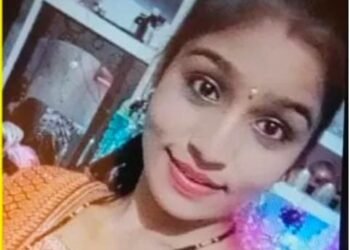 जळगाव हादरेल..! पतीने मोबाईल चार्जर च्या वायरने आवळला पत्नीची गळा..!