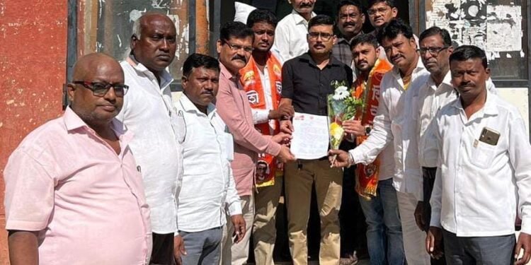 प्रांत रजेवर, प्रभारींना सह्यांचा अधिकारच नसल्याने दाखल्यांसाठी मुलांची फरफट