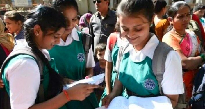 विद्यार्थी व पालकांसाठी मोठी बातमी – आता शालेय शिक्षणात लागू होणार केरळ पॅटर्न , पहा सविस्तर