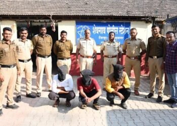 शेवगाव तालुक्यातील वाळू तस्करांविरुद्ध शेवगाव पोलीसांची कारवाई