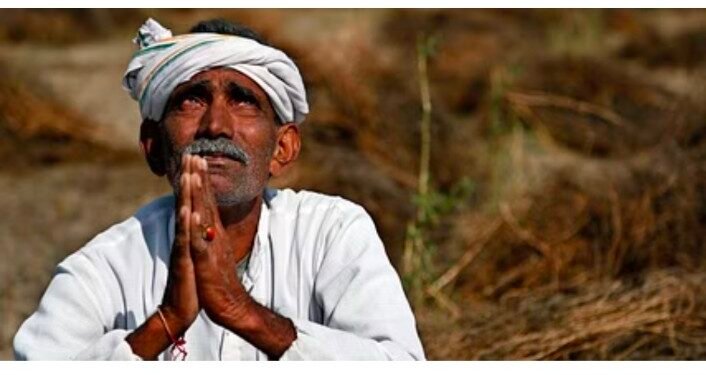 राज्य सरकारचा मोठा निर्णय – शेतकऱ्यांच्या नुकसान भरपाईच्या रकमेत होणार दुपटीने वाढ