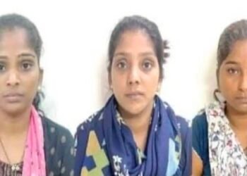 दिवसाढवळ्या डल्ला मारून पळून जाणारे तिनी बहिणींना अटक! सोने, मोबाईल फोन्स, हजारोंची रोकळ केली जप्त