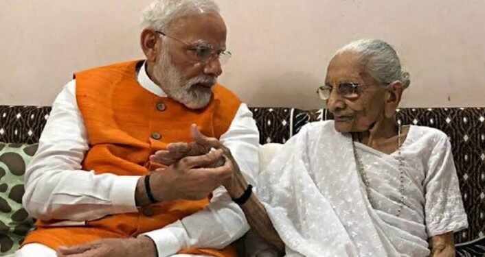 पंतप्रधान मोदी यांच्या मातोश्री हिराबेन मोदी यांचे 100 व्या वर्ष निधन