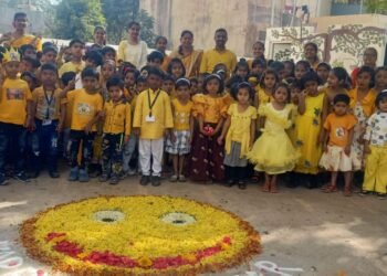 संत ज्ञानेश्वर विद्यालयात नववर्षानिमित्त ‘यल्लो डे’ उत्साहात