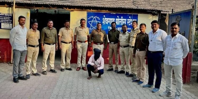 शेवगाव.! अवैध वाळु उपसा वाहतुक करणाऱ्या विरोधात धडक मोहीम अनेक वाहने पोलीस स्टेशन च्या आवारात