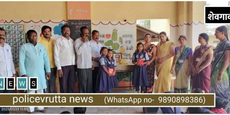 सुभाषचंद्र बोस व बाळासाहेब ठाकरे यांची जयंती साजरी