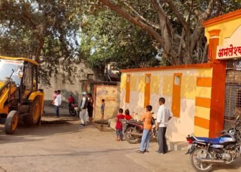 अमलेश्वर महादेव मंदिर परिसरात झाला चकाचक..!