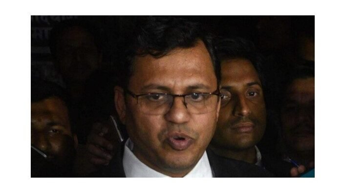 Breking..! सरकारी वकील प्रवीण चव्हाण यांच्यासह जळगावातील दोघांविरुद्ध गुन्हा