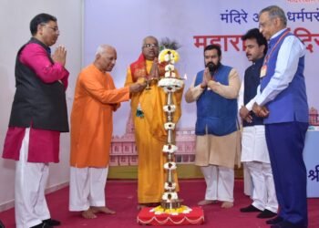 जळगाव येथे राज्यस्तरीय ‘महाराष्ट्र मंदिर-न्यास परिषदे’ला प्रारंभ !भारतात मंदिर व्यवस्थापन अभ्यासक्रम शिकवण्याची आवश्यकता ! – अशोक जैन, अध्यक्ष, पद्मालय देवस्थान, जळगाव