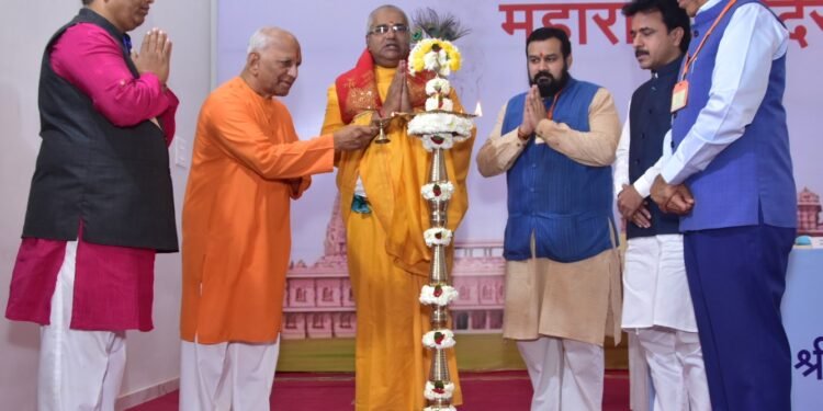 जळगाव येथे राज्यस्तरीय ‘महाराष्ट्र मंदिर-न्यास परिषदे’ला प्रारंभ !भारतात मंदिर व्यवस्थापन अभ्यासक्रम शिकवण्याची आवश्यकता ! – अशोक जैन, अध्यक्ष, पद्मालय देवस्थान, जळगाव