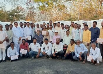 गांधी रिसर्च फाऊंडेशनतर्फे जलकुंभांचे वाटप