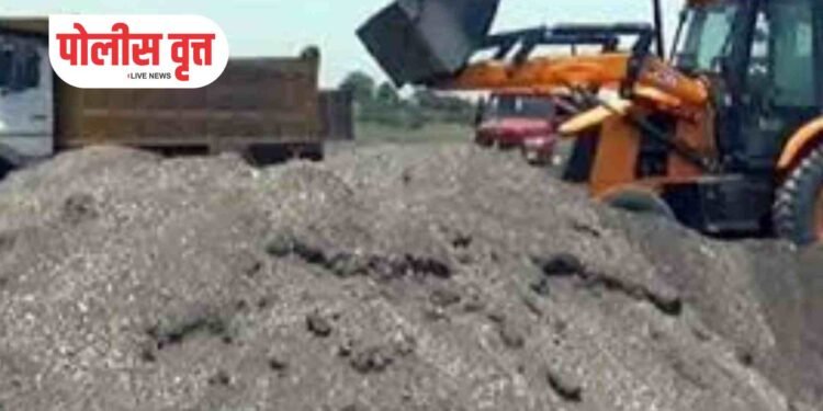 अवैधरित्या वाळूचे ट्रॅक्टर पोलिसांनी पकडले !