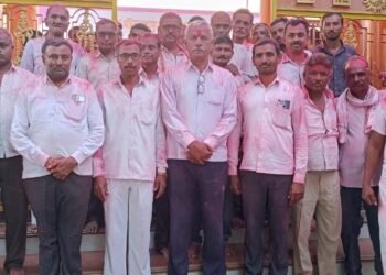 वाढीव तुमचा कारभार जिभाऊ तुम्ही केलंय मार्केट जाम