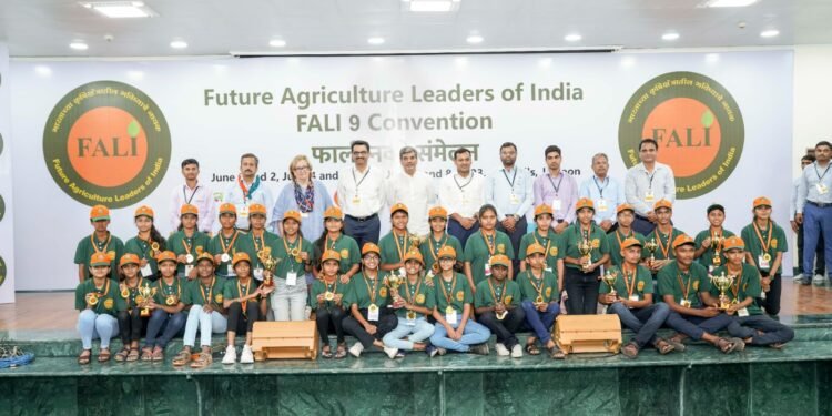 फालीच्या माध्यमातून शेतीला प्रतिष्ठा – अतुल जैनफालीच्या नवव्या संमेलनाचा समारोप