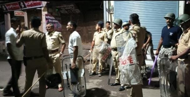 अमळनेर..! अल्पवयीन मुलांच्या किरकोळ भांडणातून सामाजिक तेढ निर्माण होऊन दगडफेक