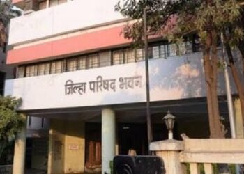 दिव्यांग निधीत घोळ केल्याप्रकरणी महाराष्ट्रातील पहिल्या ग्रामसेवकावर शिस्तभंगाची कारवाई; प्रहार संघटनेच्या पाठपुराव्याला यश