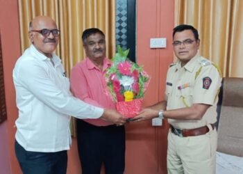 प्रेरणादायी कार्याबद्दल डीवाय‌एसपी सुनील नंदवाळकर यांचा सत्कार!