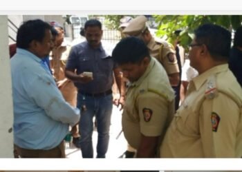 ब्रेकिंग! जळगावात बँक व्यवस्थापकावर कोयत्याने वार लाखोंची रोकड लांबिवली