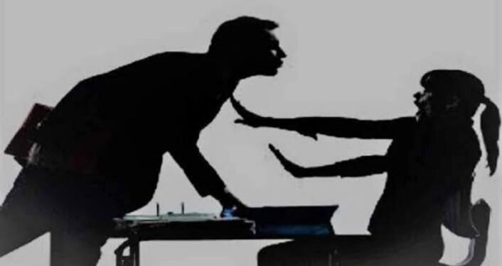 बीडीओंची ग्रामसेविकेकडे शरीरसुखाची मागणी पारोळ्यातील धक्कादायक घटना