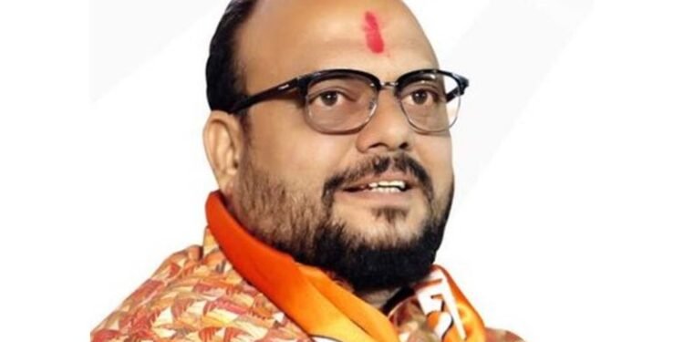 पालकमंत्री पाटलांची सोशल मीडियावर बदनामी;  जळगावात अज्ञातविरोधात गुन्हा दाखल