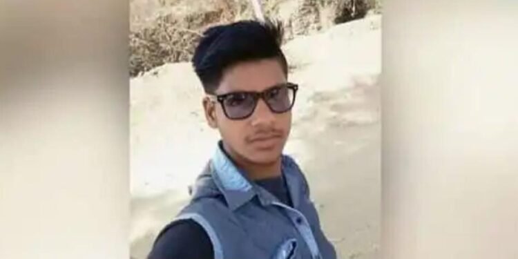 औरंगाबाद हादरलं! प्रेम प्रकरणातून तरुणाची हत्या, मारहाण करुन  तरुणाला विहिरीत फेकून दिलं