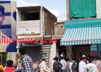 ब्रेकिंग: अमळनेर गळफास घेतलेला अवस्थेत आढळला युवक, दुर्गंधी आल्याने उघडकीस आणि घटना!