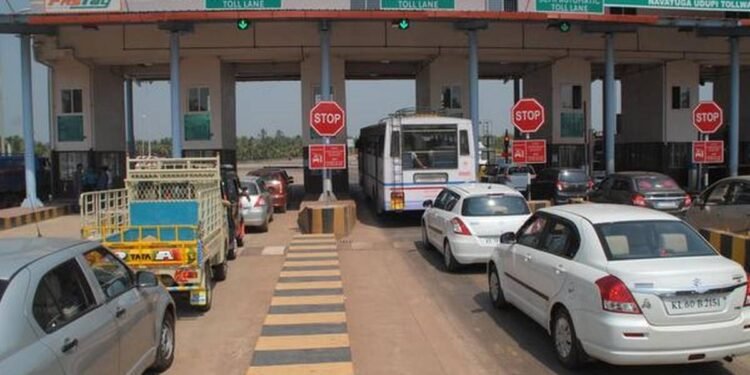वाहन-धारकांसाठी बातमी ! – आता टोल नाक्यापासून होणार लवकर सूटका