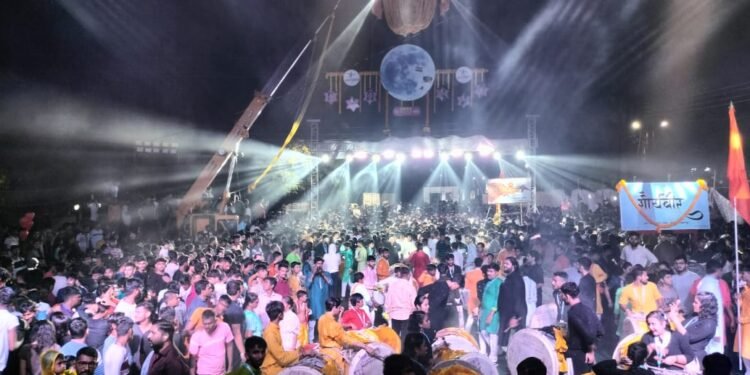 महिलांचे धाडस, कर्तृत्वाला सलाम…महिला गोविंदा पथकाने फोडली मानाची दहीहंडी