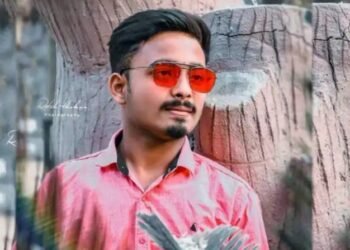 झोपलेला मुलाला उठवायला गेले वडील अन् मुलाची भयानक अवस्था पाहून….थेट बसला धक्का जळगावातील घटना….