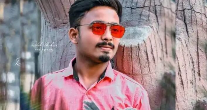 झोपलेला मुलाला उठवायला गेले वडील अन् मुलाची भयानक अवस्था पाहून….थेट बसला धक्का जळगावातील घटना….