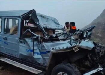 पुणे-नाशिक महामार्गावर अपघात! एकाच कुटुंबातील तिघांचा जागीच मृत्यू, तिघे गंभीर जखमी