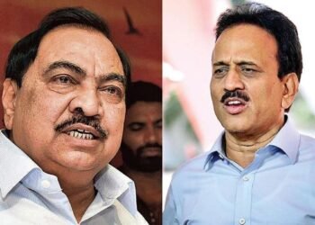 खडसेंनी केला महाजनांविरोधात अब्रूनुकसानीचा दावा