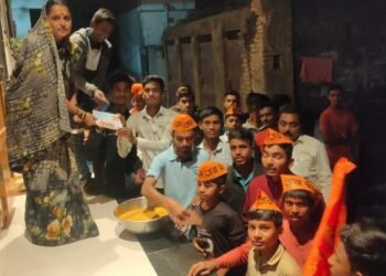 शिरूड गावात घरोघरी पोहचल्या अक्षता