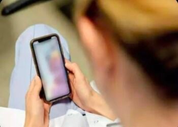 अनोळखी महिलेचा व्हीडीओ कॉल, पडला तब्बल ४३ लाखात