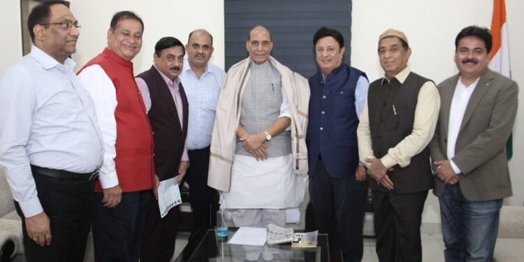 CAA : सिंधी समाजाने मानले केंद्र सरकारचे आभार …माजी आ.गुरुमुख जगवानी यांनी २०१४, २०१६ मध्ये घेतली होती राजनाथ सिंग यांची भेट