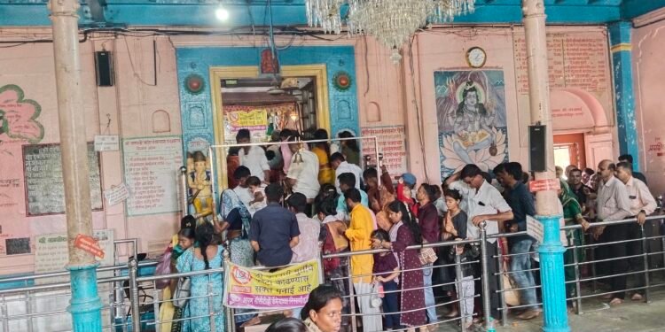 पद्मालय तीर्थक्षेत्रावर अंगारकी चतुर्थी निमित्ताने भाविकांची अलोट गर्दी