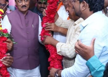 उपमुख्यमंत्री यांची नजर खऱ्या कार्यकर्त्यांकडे ‘तर मंत्री पाटील यांच्यासोबत एक निष्ठ असलेला कार्यकर्त्याला चांगले फळ मिळणार का?