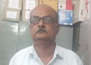 Jalgaon news:  लाच घेताना कामगार निरीक्षक रंगेहाथ