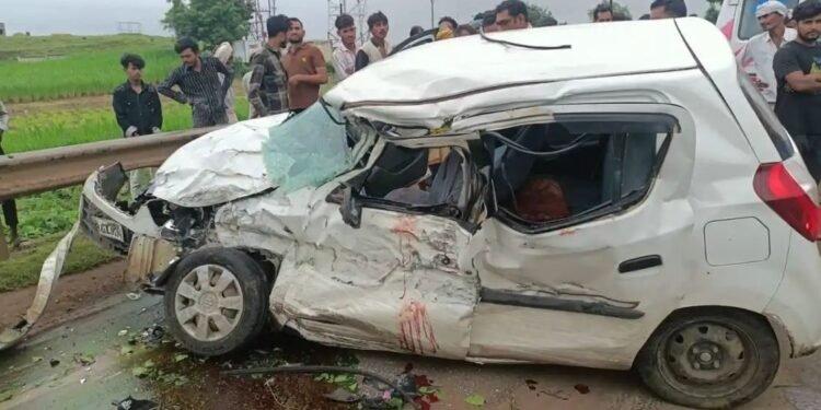 दुर्दैवी घटना : कानबाई उत्सव आटपून घरी जाताना गाडीचा अपघातात पती, पत्नी सह मुलगी ठार,