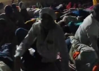 मजुरांच्या भांडे वाटप ढिसाळ नियोजन, माता भगिनींचे  तीन दिवसांपासून जंगलात मुक्काम,