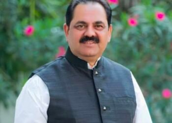 चौधरी बंधूंचा सूतगिरणीत महाघोटाळा; मंत्री अनिल पाटलांचा अपक्ष उमेदवार शिरीष चौधरींवर आरोप