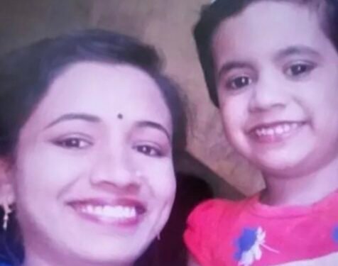 हृदयद्रावक : महिलेने आपल्या ९ वर्षीय मुलीसह गळफास घेऊन आत्महत्या