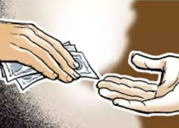 एक लाखाची लाच मागणारे दोन वायरमन एसीबीच्या जाळ्यात