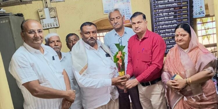 शिरुड वि.का. सह. सोसायटीच्या चेअरमनपदी बापुराव महाजन