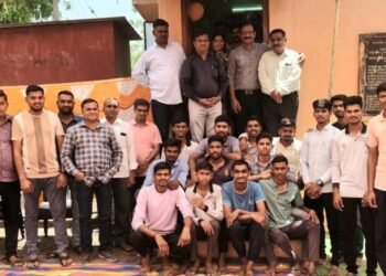 दातृत्वातून साकारली वायफाय युक्त आधुनिक अभ्यासिका!शिरूड येथे अभ्यासिकेचे उद्घाटन : स्पर्धा परीक्षेची तयारी करणाऱ्या विद्यार्थ्यांना उपयुक्त