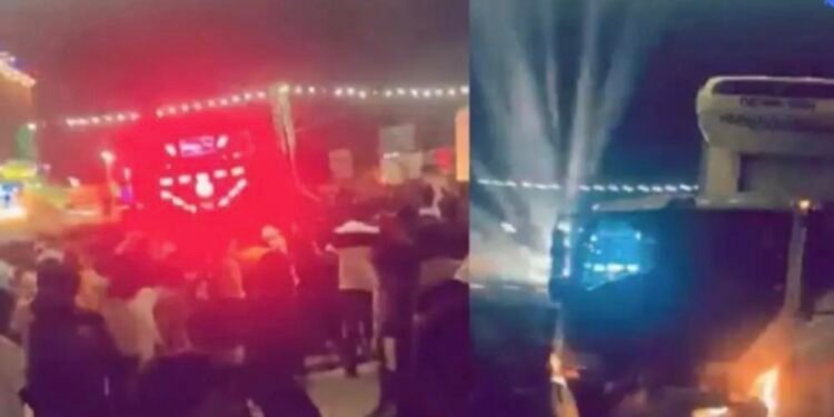 भीषण दुर्घटना : गणेश विसर्जन मिरवणुकीत ट्रक घुसला, आठ जणांचा मृत्यू