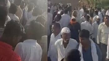 पंढरपुरात भीषण अपघात; भरधाव टेम्पो विहिरीत कोसळून १४ जणांचा मृत्यू