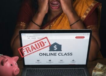 जेईई ऑनलाईन क्लासच्या नावाखाली अमळनेरच्या महिलेला २२.७५ लाखांचा गंडा
