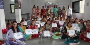 महिलांचे आत्मनिर्भर्तेकडे विश्वासाने पाऊल- जयश्री पाटीलआधार संस्था मार्फत व्यवसायिक प्रशिक्षण कार्यक्रमाची सांगता.